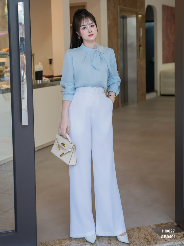 ÁO SƠ MI LỤA CỔ ĐÍNH HOA HI0027