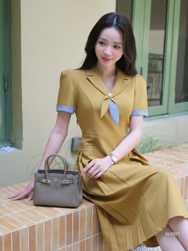 ĐẦM XẾP LY HAI TÚI CẠNH AL0921 Vàng Kim