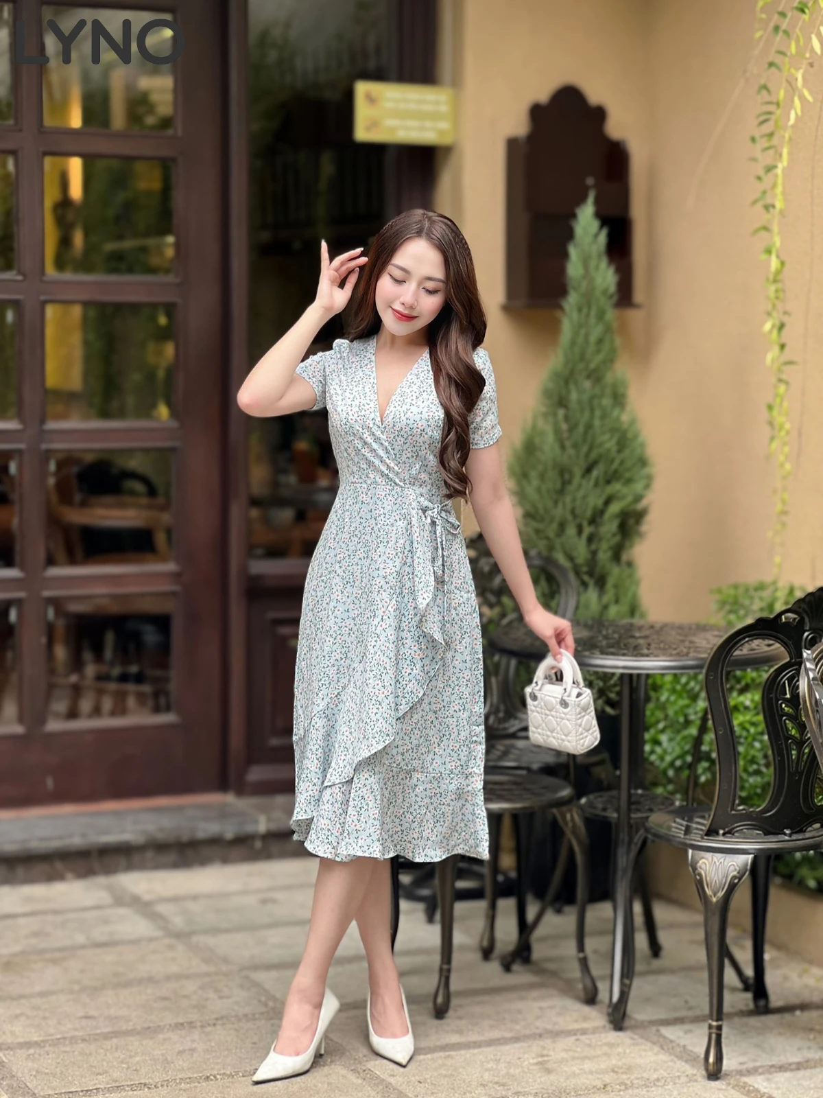 ĐẦM BÈO ĐUÔI CÁ AB0464